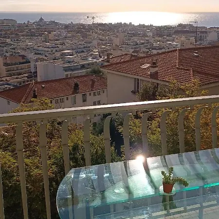 Vue Et Panoramique, 2 Chambres, 3 Lits Apartman *