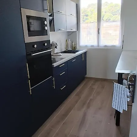 Vue Et Panoramique, 2 Chambres, 3 Lits Daire *